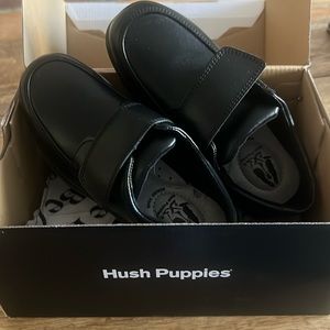 Boys Black Gavin Hush Puppies, size 1M